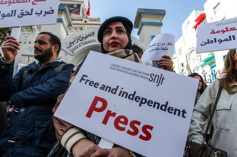 «Ni censure ni dictature»: de plus en plus inquiets, les journalistes tunisiens manifestent à nouveau | DocPresseESJ | Scoop.it