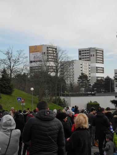 Rillieux-la-Pape  : Démolition des tours Lyautey | Labo Cités - L'actualité de la politique de la ville en Auvergne-Rhône-Alpes | Scoop.it