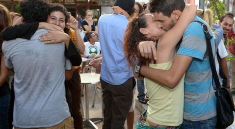 Manifester par le baiser revient à militer contre le peuple | Nouvelles du Maghreb | Scoop.it