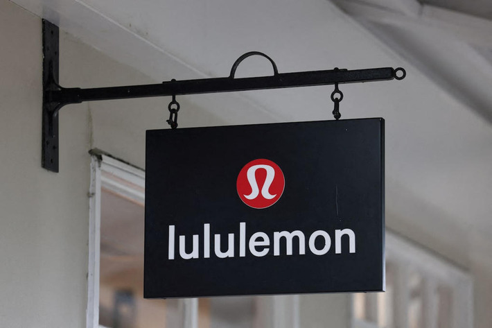 Lululemon founder Chip Wilson reportedly launches proxy fight for board changes | Business Family Enterprise Report  - Moving From Success to Significance | Scoop.it