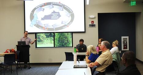 Regional forum tackles waste, recycling challenges in western Kentucky | <span class="tnt-section-tag no-link">News</span> | Industry 411 - Waste Management | Scoop.it