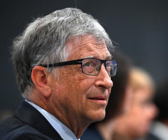 Bill Gates: Rocky 20-Year Road to AI Abundance | Family Office & Billionaire Report - Empowering Family Dynasties | Scoop.it