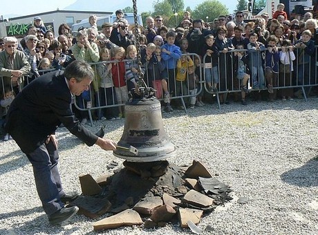 Evénement Pâques coulée de 12 cloches en public à St Lary | Sud-Ouest | Actualités en Aquitaine | Aquitaine OnLine | Vallées d'Aure & Louron - Pyrénées | Scoop.it