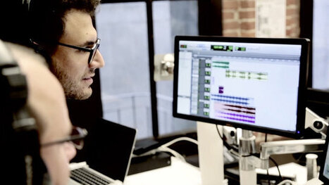 Roman Mars's Secret To Irresistible Storytelling | Good Marketing | Scoop.it