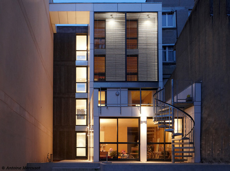 [inspiration] Visite guidée d’une maison bois urbaine étroite contemporaine et écolo | Build Green, pour un habitat écologique | Scoop.it