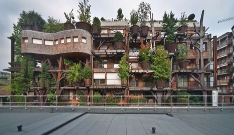 Incroyable résidence contemporaine habillée de verdure et d'acier | Build Green, pour un habitat écologique | Scoop.it