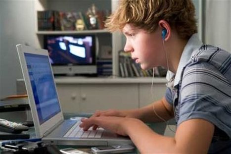 Τα παιδιά ξεπερνούν τους γονείς στη χρήση του διαδικτύου | eSafety - Ψηφιακή Ασφάλεια | Scoop.it