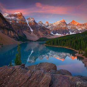 Moraine Lake Sunrise | Outstanding Photography | Scoop.it