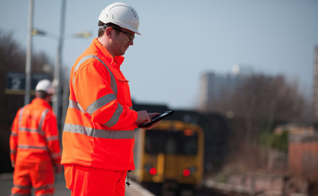 Network Rail rolls out 22,000 iPhones and iPads to trackside staff for major mobile boost | Technology used in businesses | Scoop.it
