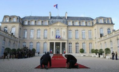 Facebook : la page François Hollande à la dérive | Community Management | Scoop.it