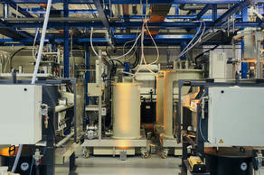 À Trappes, une usine pionnière du recyclage des batteries des voitures électriques