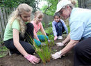 Wenonah School students create rain garden behind library - NJ.com | Creativity in the School Library | Scoop.it