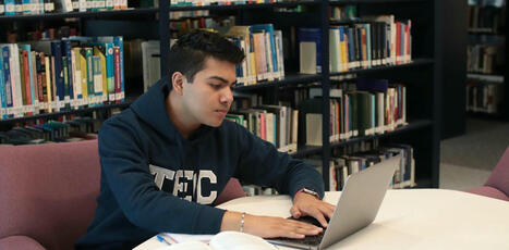 Uni students are using AI to ‘ask stupid questions’ and get feedback on their work | AI in Education #AIinED | Scoop.it