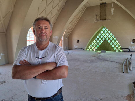L&rsquo;ancien temple protestant de Houlgate transform&eacute; en appartements : &laquo; le projet d&rsquo;une vie &raquo; et des d&eacute;fis en pagaille | Les evolutions de l'offre touristique | Scoop.it