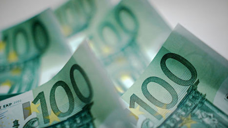 tytöt isot tissit suihkussa