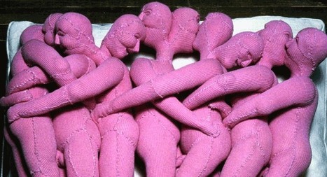 Louise Bourgeois: Seven in Bed (detail) | Art Installations, Sculpture, Contemporary Art | Scoop.it