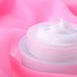 Soins naturels : fabriquer hydratant et crème anti rides maison | Beauté, santé, des soins, des cosmétiques naturels aux plantes, à fabriquer soi-même | Scoop.it