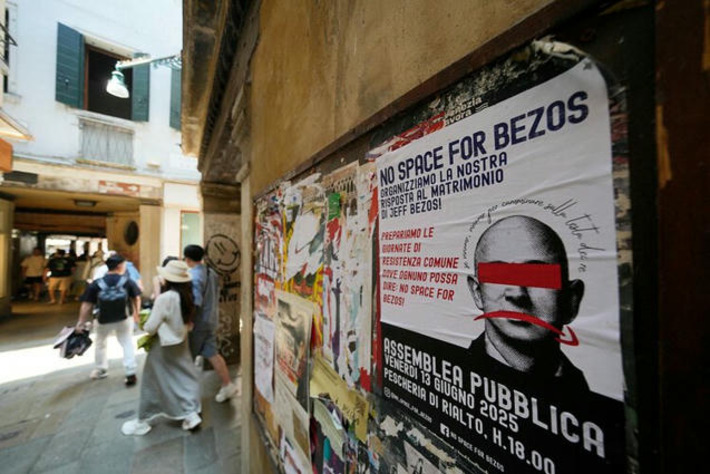 'We don't need Bezos': Venice activists prepare to protest against tech billionaire's wedding | The UHNW Lifestyle Report | Scoop.it