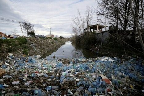 Apr&egrave;s les inondations, l'Albanie croule sous le plastique / le 15.01.2026 | Pollution accidentelle des eaux (+ d&eacute;chets plastiques) | Scoop.it