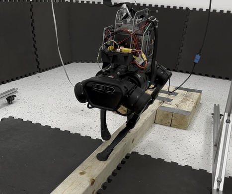 Four-Legged Robot Can Walk a Balance Beam | Amazing Science | Scoop.it