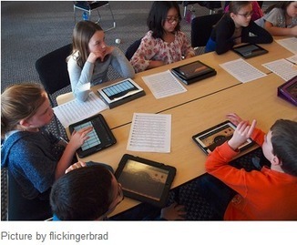 Will Tablets to Replace Textbooks in Schools? | Teach.com | Eclectic Technology | Scoop.it
