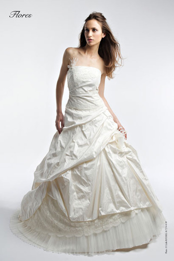 robe de mariée pas cher d'occasion avec jupe, boléro, jupon, voile - Occasion du Mariage | Robes de mariée d'occasion | Scoop.it