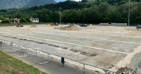 Valserhône. Place au changement de gazon synthétique au stade Roger-Petit à Arlod (Accès réservé aux abonnés) | L'Architecture, l'Urbanisme, l'Environnement, le Paysage et le Patrimoine... vus par le CAUE de l'Ain. | Scoop.it
