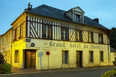 A Livarot, le Grand hôtel du Vivier et le garage Serval vont être démolis | Une semaine d'actu - Newsletter de veille de l'AURH | Scoop.it