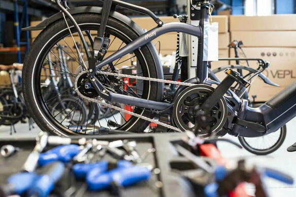 Cette usine assemble des vélos juste à côté de Lyon