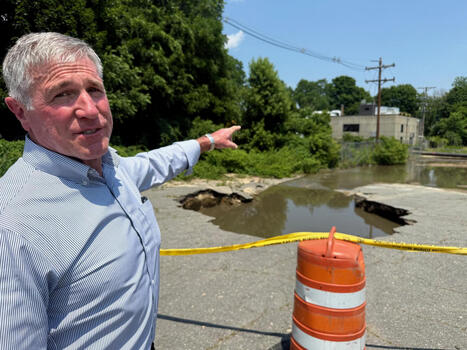 MA: Haverhill sewage spill into Merrimack River has stopped | by&nbsp;Patrick Madden & Miriam Wasser | WBUR News | WBUR.org | @The Convergence of ICT, the Environment, Climate Change, EV and HEV Transportation & Distributed Renewable Energy | Scoop.it
