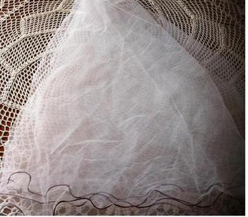 Annonce : Voile ivoire et liseret bordeaux - Alsace - Rhin (Bas) - Occasion du mariage | Robes de mariée d'occasion | Scoop.it