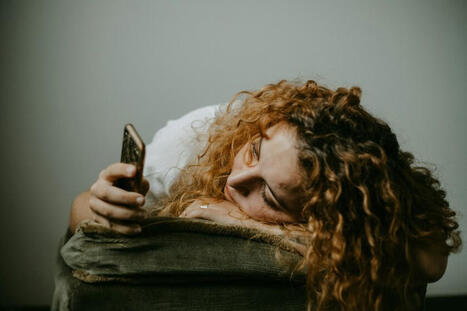 OpenAI sabe que ChatGPT está causando graves problemas de salud mental a algunos usuarios. Y ya lo está "corrigiendo" | Mi Cajón de Ideas | Scoop.it