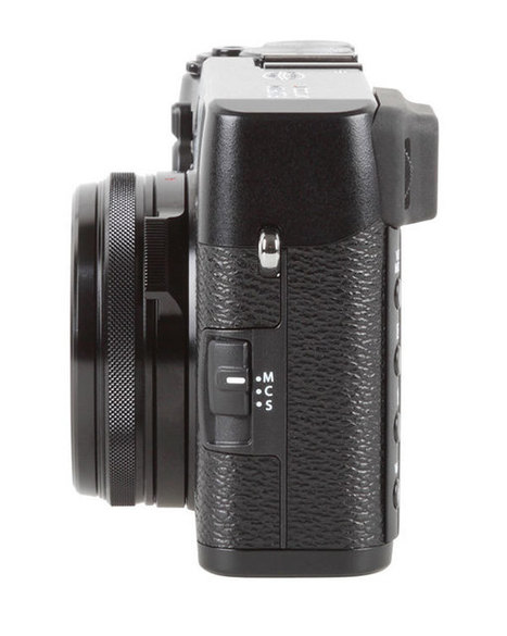 Fujifilm X100T Compact Camera Review | Shutterbug | Fujifilm X Series APS C sensor camera | Scoop.it