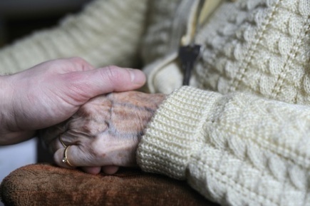 Euthanasie: un septuagénaire jugé à Colmar pour avoir tué sa femme atteinte d'Alzheimer | Dépendance et fin de vie | Scoop.it