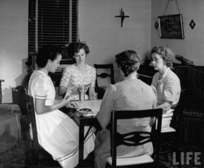 What's A "Kitty"?  Why So Many Of Them? | Herstory | Scoop.it