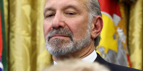 Raised eyebrows as banker who outed Howard Lutnick&rsquo;s Epstein ties dies by suicide - Raw Story | Operation Phobos | Scoop.it