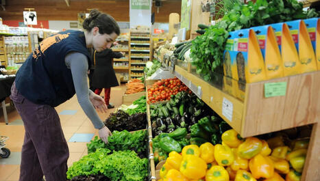FRANCE : Gr&egrave;ve au magasin bio | CIHEAM Press Review | Scoop.it