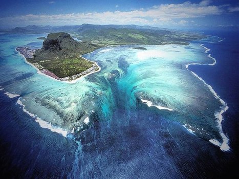 The Underwater Waterfall | Life is a beach | Scoop.it