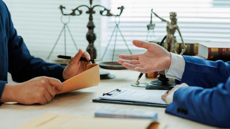 &laquo;&nbsp;Ma&icirc;tre, si ChatGPT l&rsquo;a dit&hellip;&nbsp;&raquo;&nbsp;: comment l&rsquo;intelligence artificielle est devenue la nouvelle b&ecirc;te noire des avocats ... | Renseignements Strat&eacute;giques, Investigations & Intelligence Economique | Scoop.it