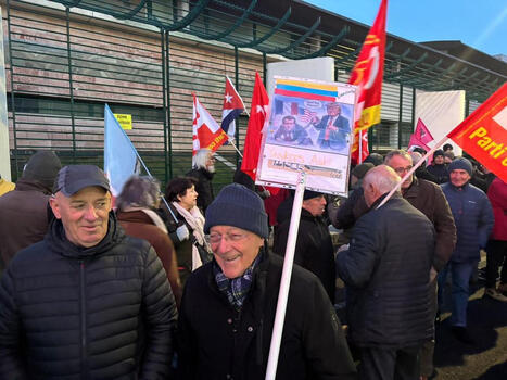 Bayonne&nbsp;: un rassemblement contre l&rsquo;op&eacute;ration militaire des &Eacute;tats-Unis devant la sous-pr&eacute;fecture | BABinfo Pays Basque | Scoop.it