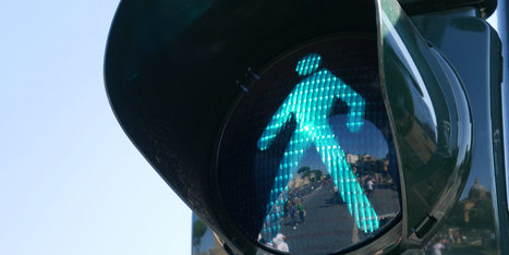 Semáforos inteligentes reconocen si un peatón quiere cruzar la carretera | tecno4 | Scoop.it