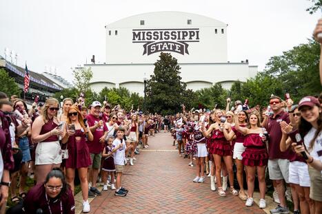 hosts ASU on Sept. 6 in 2025 home debut with new Junction and Amphitheater tailgating zones | Industry 411 - Waste Management | Scoop.it