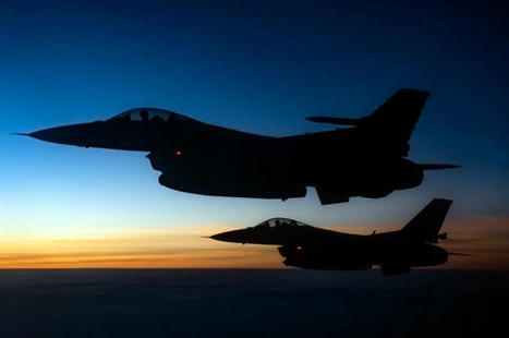 Un premier lot de chasseurs-bombardiers F-16 aurait été remis à la force aérienne ukrainienne | DEFENSE NEWS | Scoop.it