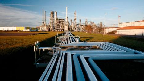 Opinion: Putin's leverage shows the danger of relying on fossil fuels - CNN.com | Operation Deimos | Scoop.it