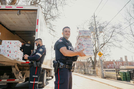 A badge of hope: One former refugee’s mission to change lives and reimagine policing | Newcomers and Immigrants in Canada | Scoop.it