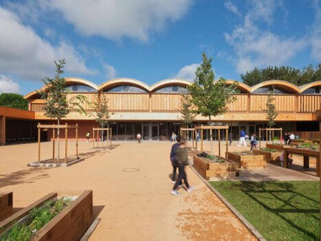 Près de Toulouse, un groupe scolaire exemplaire et sa cour oasis accueillent les élèves | Architecture - Construction | Scoop.it