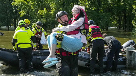 Texas flooding triggers evacuations in parts of Houston after freakish downpours | Daily Mail Online | Operation Deimos | Scoop.it