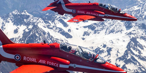 Les Red Arrows rejoignent la Patrouille de France | AERONAUTIQUE NEWS - AEROSPACE POINTOFVIEW - AVIONS - AIRCRAFT | Scoop.it