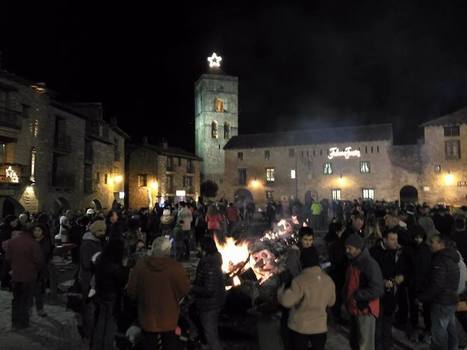 Punchacubas chaleureuse samedi soir à Ainsa | Vallées d'Aure & Louron - Pyrénées | Scoop.it