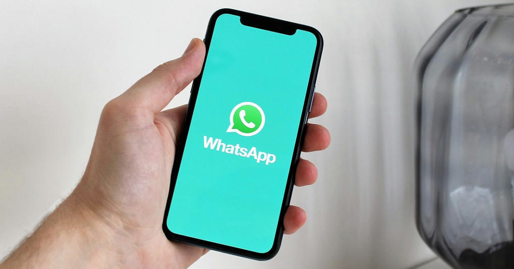 how-to-add-background-audio-to-whatsapp-status